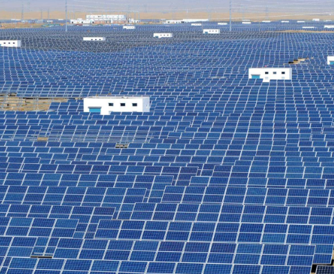 協(xié)鑫新能源美國(guó)北卡一號(hào)光伏電站首個(gè)子項(xiàng)目成功并網(wǎng)