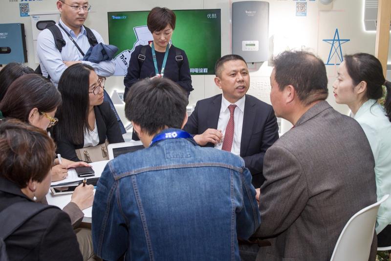 高紀(jì)凡:讓太陽能造福千家萬戶,需要產(chǎn)品質(zhì)量和服務(wù)托底