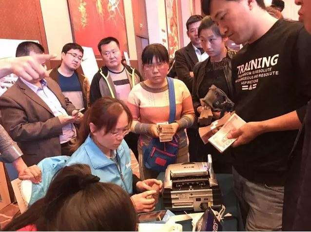 直擊天合光能千縣萬鎮(zhèn)光伏科普行濰坊站：400多人參會，成交1.9MW