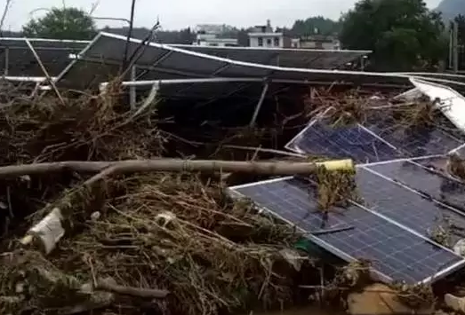 損失百萬，某光伏電站部分被洪水沖垮
