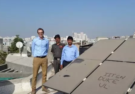 驚！污染可能導(dǎo)致太陽能電池板發(fā)電效率降低25%