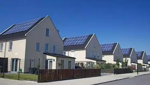 電價調(diào)整倒逼技術創(chuàng)新，光伏系統(tǒng)成本不斷下降，分布式光伏補貼下調(diào)當真已箭在弦上？