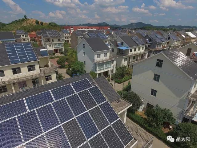 光伏發(fā)電每年賺一部Iphone8，抓緊時間安裝了！