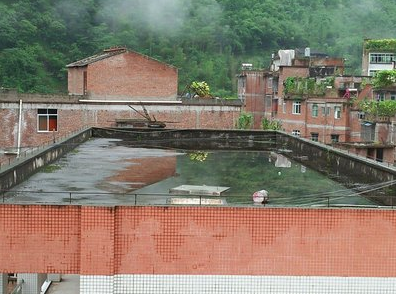 光伏點(diǎn)亮千里圓夢(mèng)路，邊陲傳來朗朗讀書聲