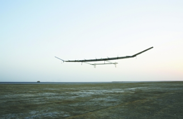 太陽(yáng)能無人機(jī)無限續(xù)航？