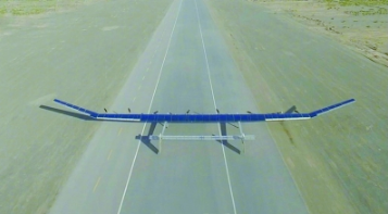 太陽(yáng)能無人機(jī)無限續(xù)航？