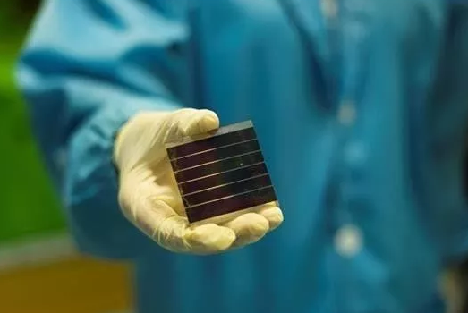 光伏實現(xiàn)平價上網(wǎng)？新型光伏電池，入圍諾貝爾化學(xué)獎