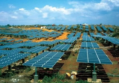 5年40億！分布式光伏運(yùn)維市場(chǎng)的&ldquo;平臺(tái)&rdquo;之爭(zhēng)