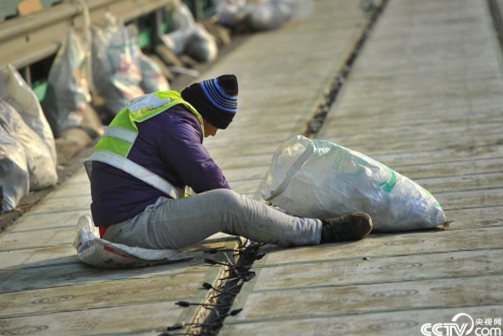 厲害了！全球首條高速光伏公路現(xiàn)身濟(jì)南（圖）