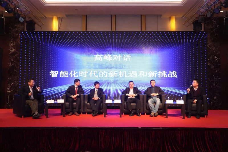 酣暢淋漓||兩場演講，一場對(duì)話，聽深圳科士達(dá)在逆變器技術(shù)峰會(huì)論壇上說些什么