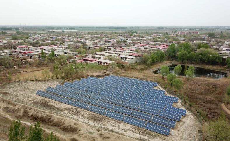 荒地升起的&ldquo;金色陽光&rdquo; 河北探索光伏扶貧新路