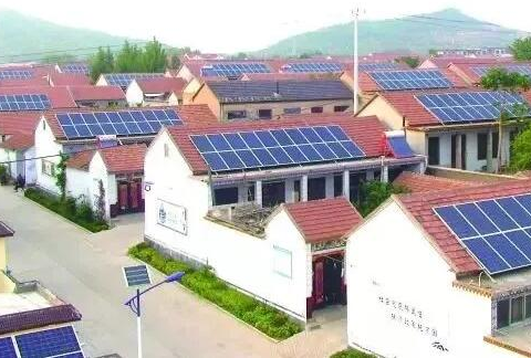 下雨天光伏電站不發(fā)電？三招教你雨天提高發(fā)電量