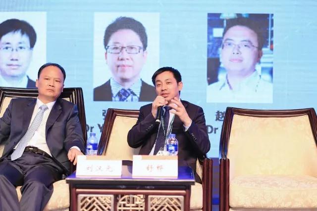 舒樺、朱戰(zhàn)軍、孫興平SNEC對(duì)話全球光伏領(lǐng)袖