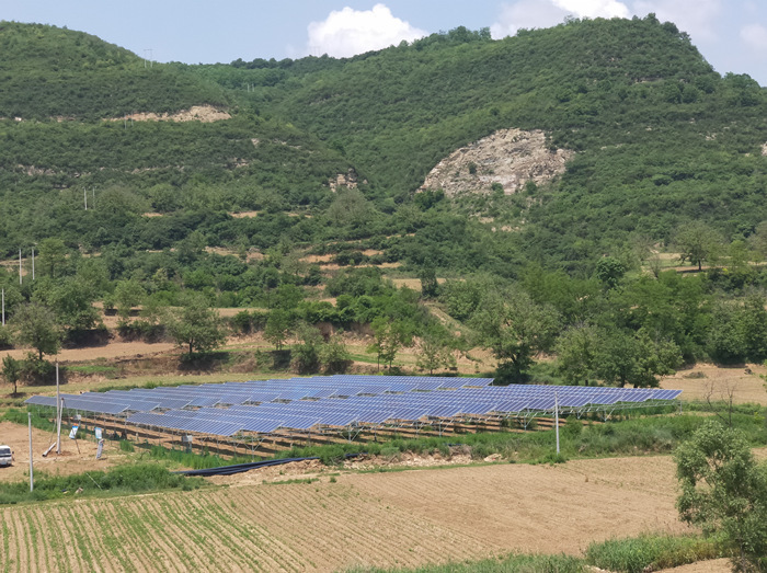 銅川宜君縣貧困村28個光伏電站實現(xiàn)并網(wǎng)發(fā)電