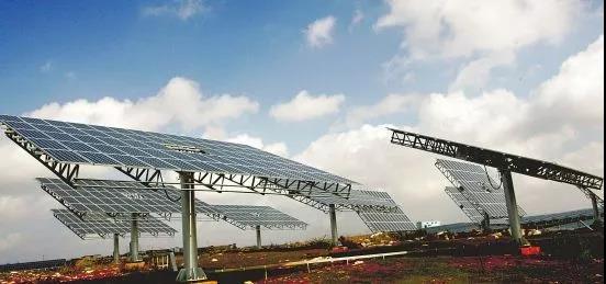 光伏新政之下的疑問：市場(chǎng)問題為何不能用市場(chǎng)機(jī)制解決？