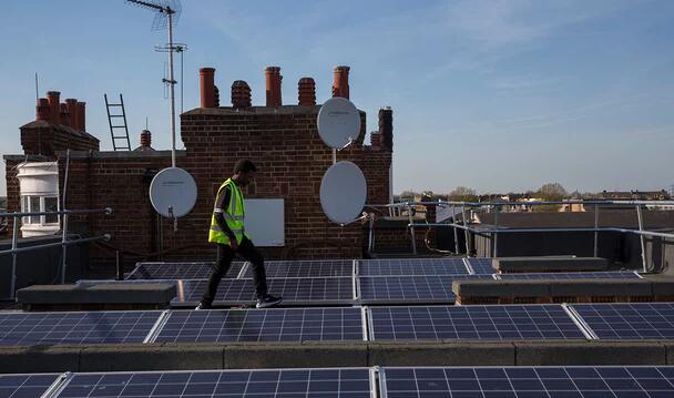 英國太陽能有多能？上周六午后1小時光伏發(fā)電比例超過燃氣發(fā)電!