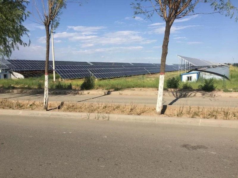 光伏電站組件清洗：人工一小時，他只要一分鐘？