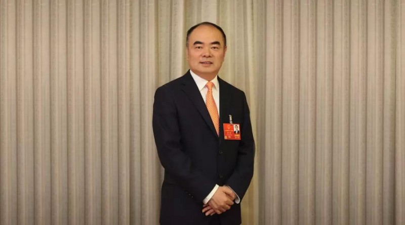 兩會(huì)|曹仁賢：建議成立能源部，制定棄煤時(shí)間表，慎用近零排放、超低排放等誤導(dǎo)性名詞