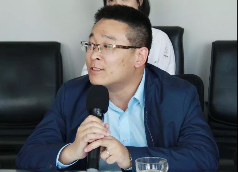 鑒衡向陽光電源、華為、禾望頒發(fā)國內首批逆變器新能標認證證書